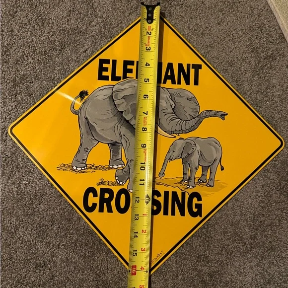 Elephant Crossing Sign - Picture 4 of 4